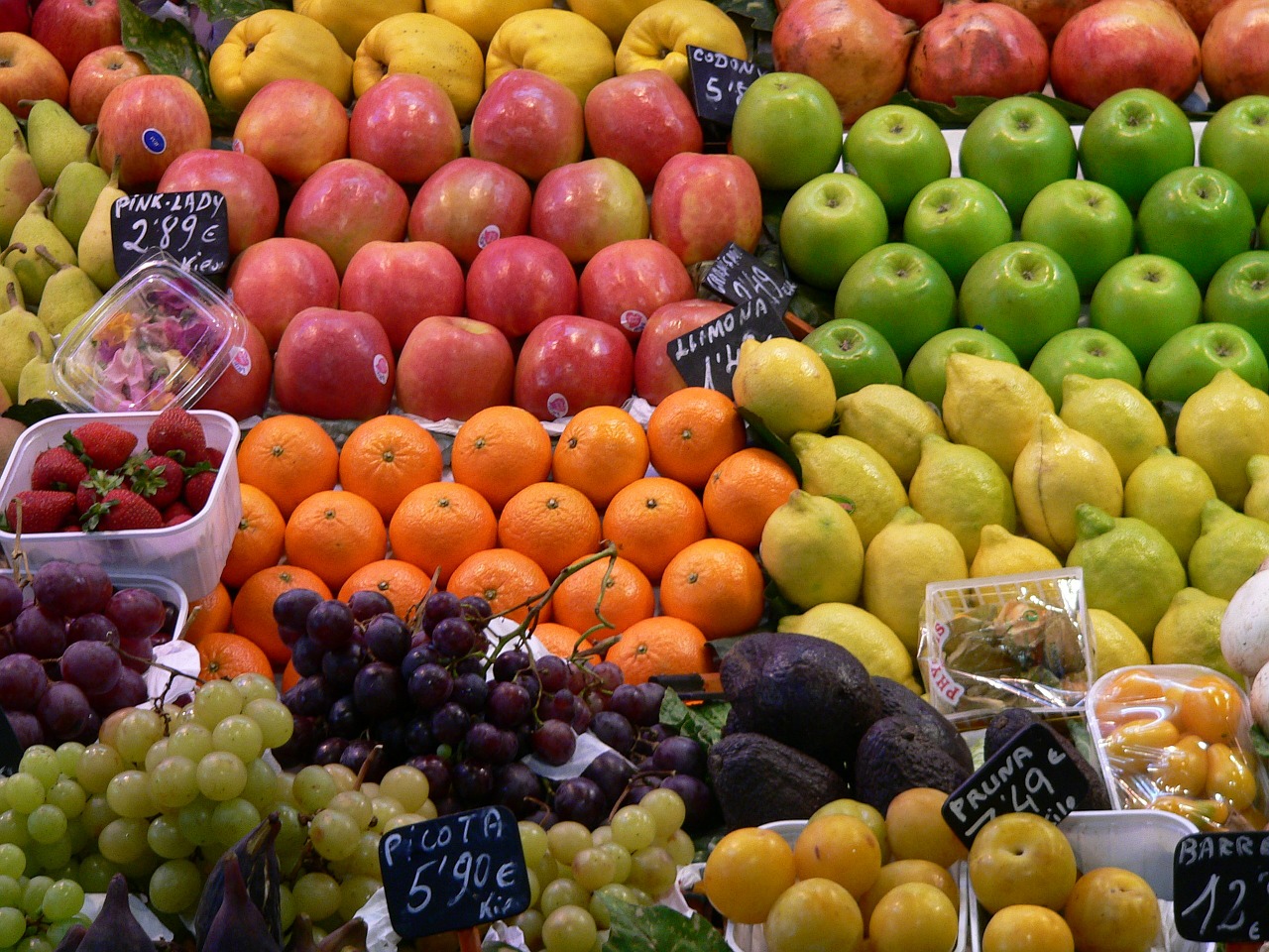 Espanya, tercer país de la Unió Europea en consum diari de fruita al 2017