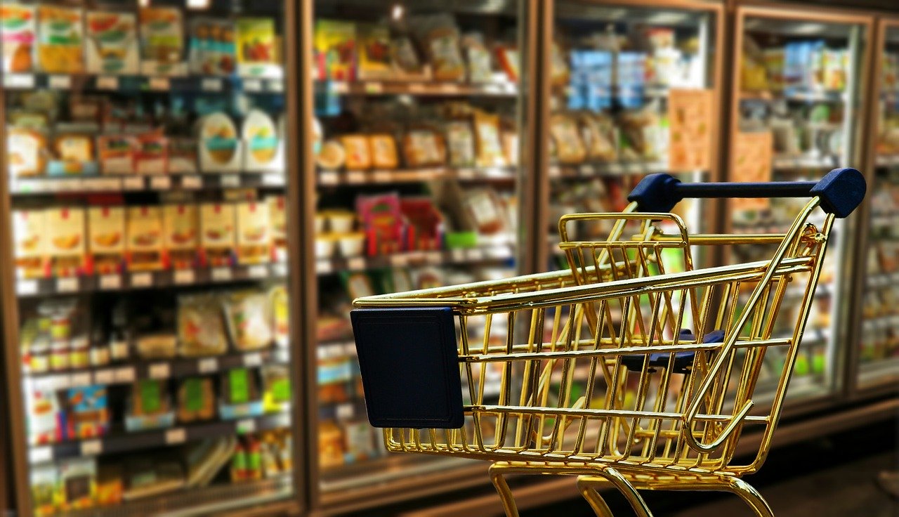 La compra semanal de alimentos desciende un 7,5% en la semana 20