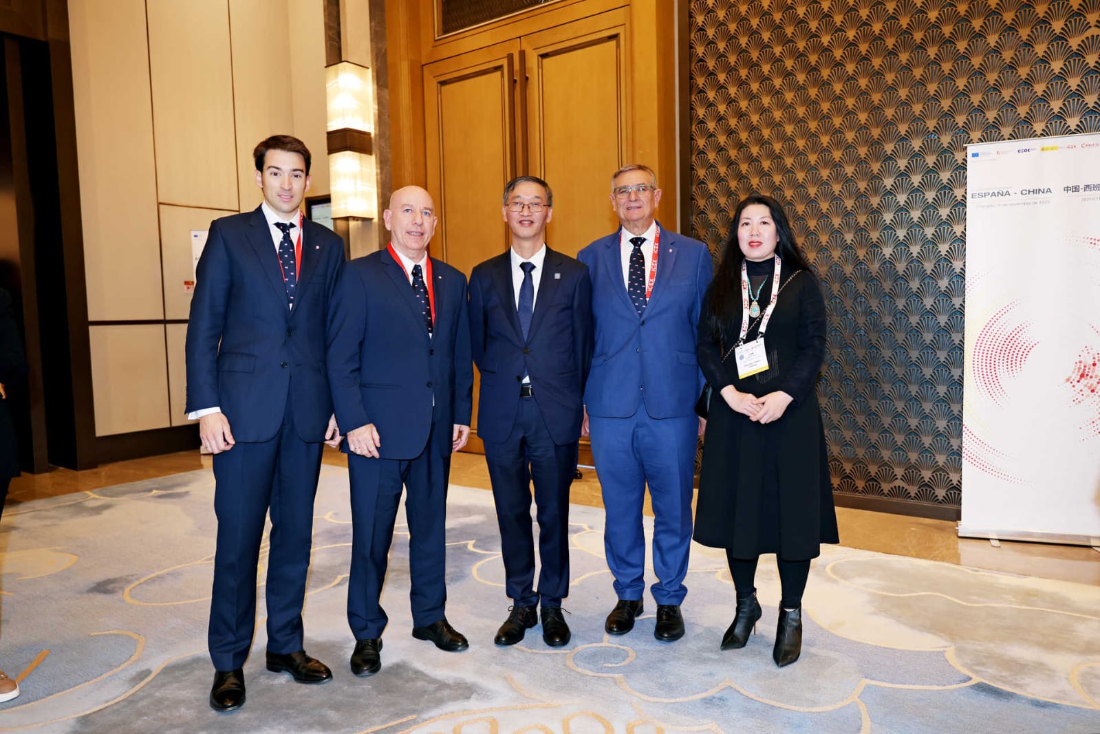 España y China firman un acuerdo de regionalización sanitaria para el porcino